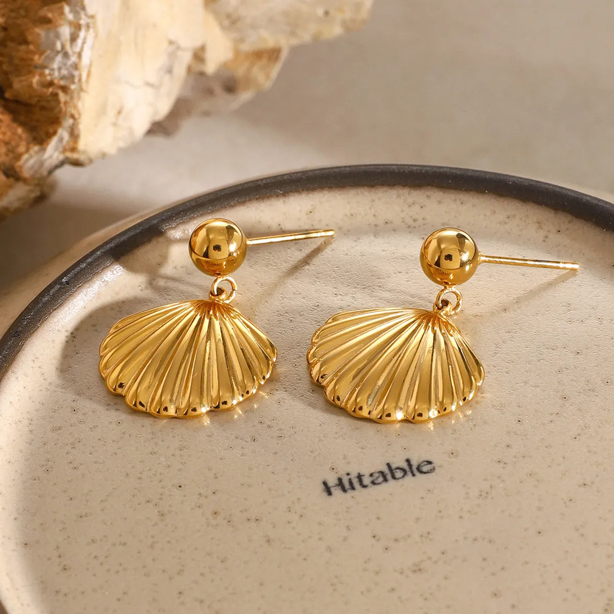 Delianna Shell Earrings