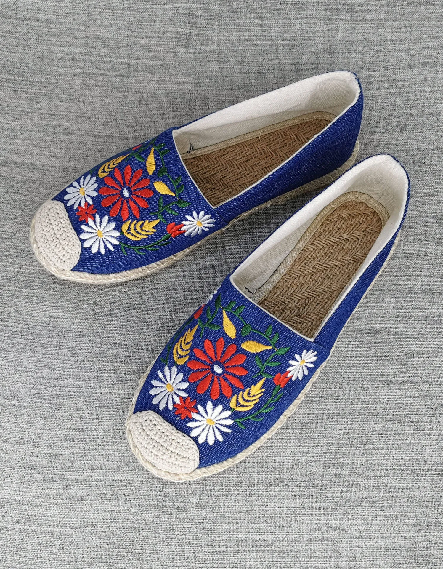 Embroidered Ethnic Style Flat Shoes